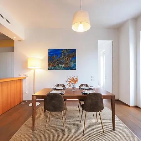 Contempora - Spacious 1 Bedroom & 2 Baths - Sant'Ambrogio